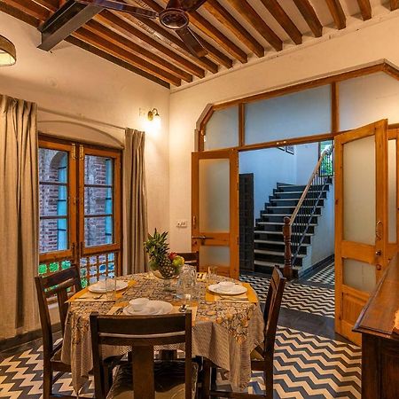 Stayvista'S Peepal Haveli - Rustic Kothi With Terrace, Breathtaking View & Bonfire Narainpur  외부 사진