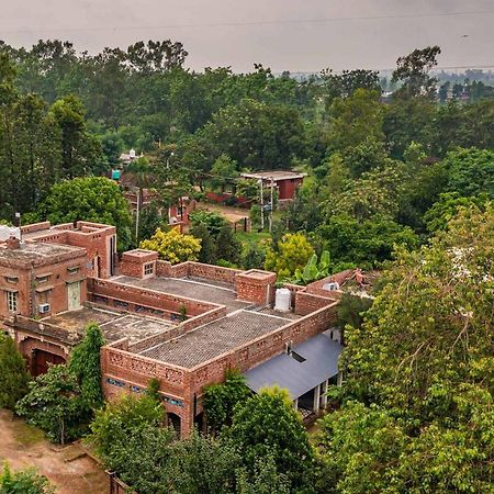 Stayvista'S Peepal Haveli - Rustic Kothi With Terrace, Breathtaking View & Bonfire Narainpur  외부 사진