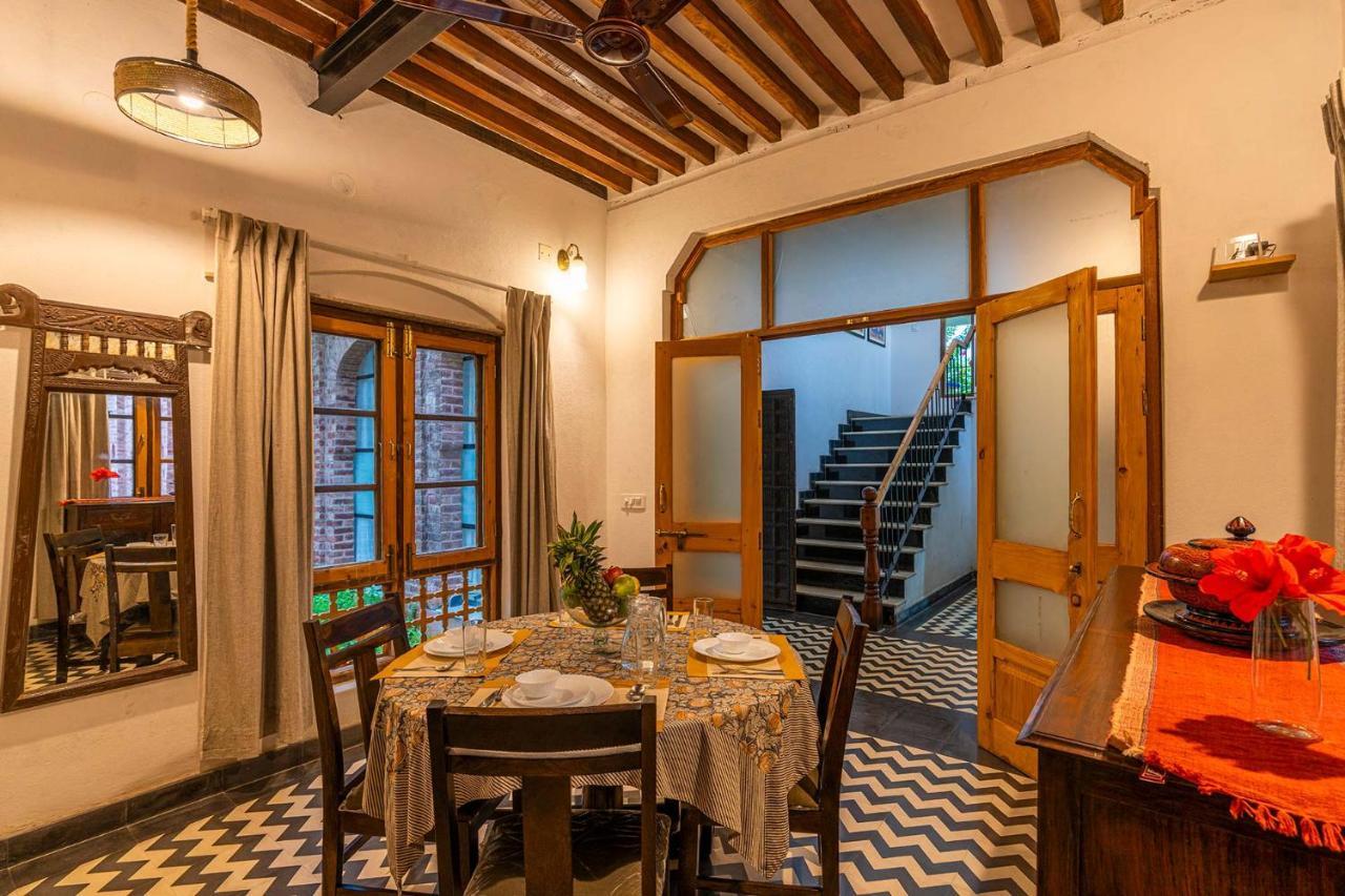 Stayvista'S Peepal Haveli - Rustic Kothi With Terrace, Breathtaking View & Bonfire Narainpur  외부 사진