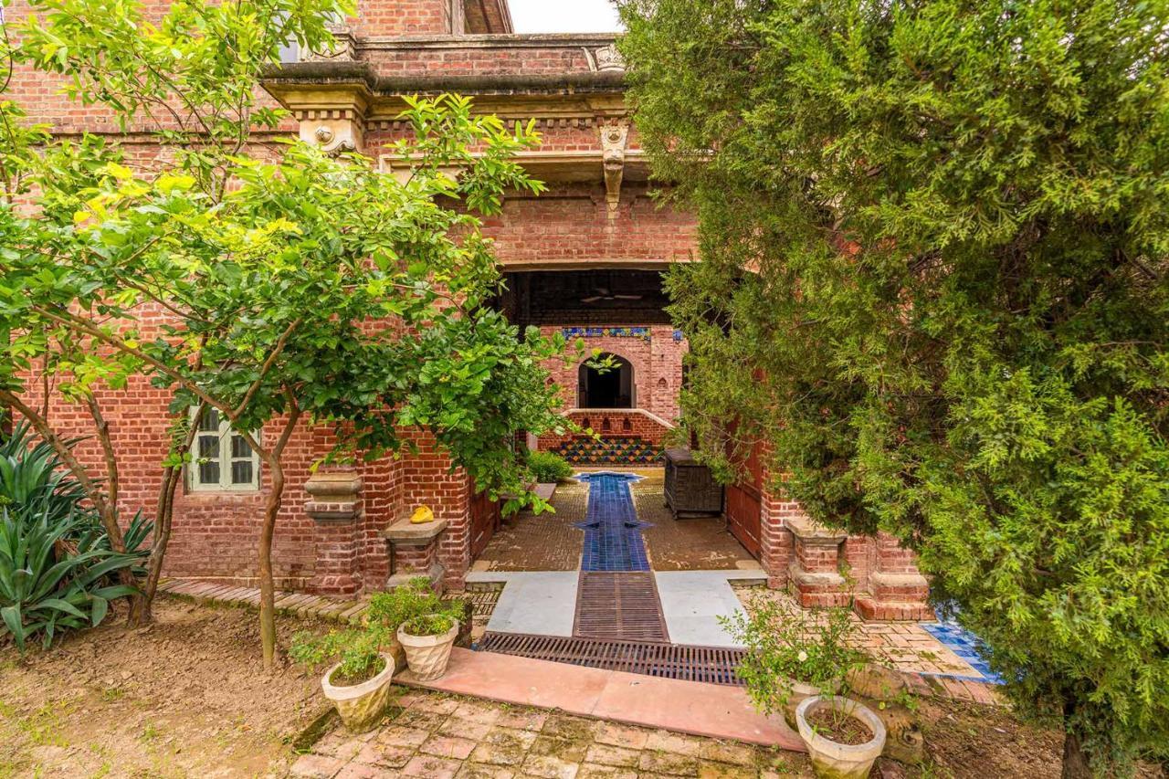 Stayvista'S Peepal Haveli - Rustic Kothi With Terrace, Breathtaking View & Bonfire Narainpur  외부 사진