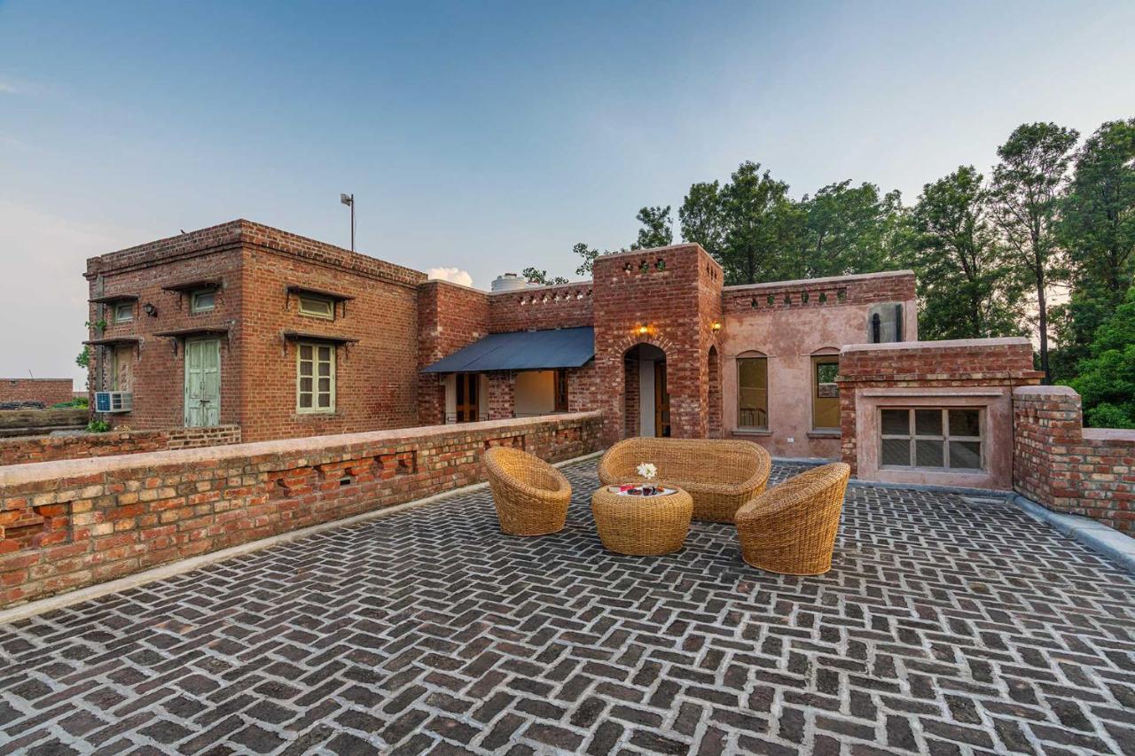 Stayvista'S Peepal Haveli - Rustic Kothi With Terrace, Breathtaking View & Bonfire Narainpur  외부 사진