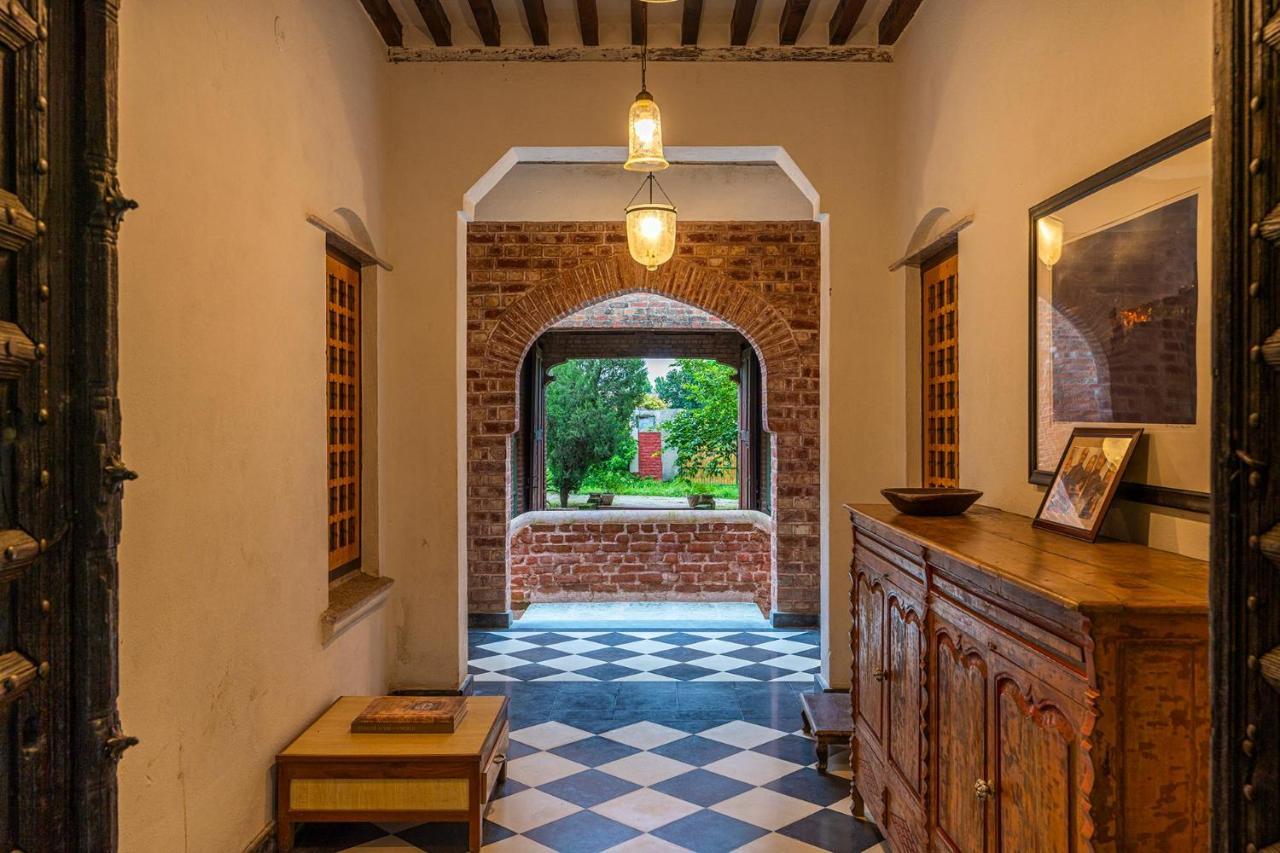 Stayvista'S Peepal Haveli - Rustic Kothi With Terrace, Breathtaking View & Bonfire Narainpur  외부 사진