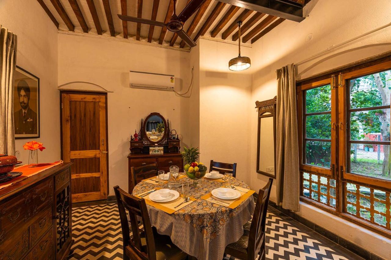Stayvista'S Peepal Haveli - Rustic Kothi With Terrace, Breathtaking View & Bonfire Narainpur  외부 사진