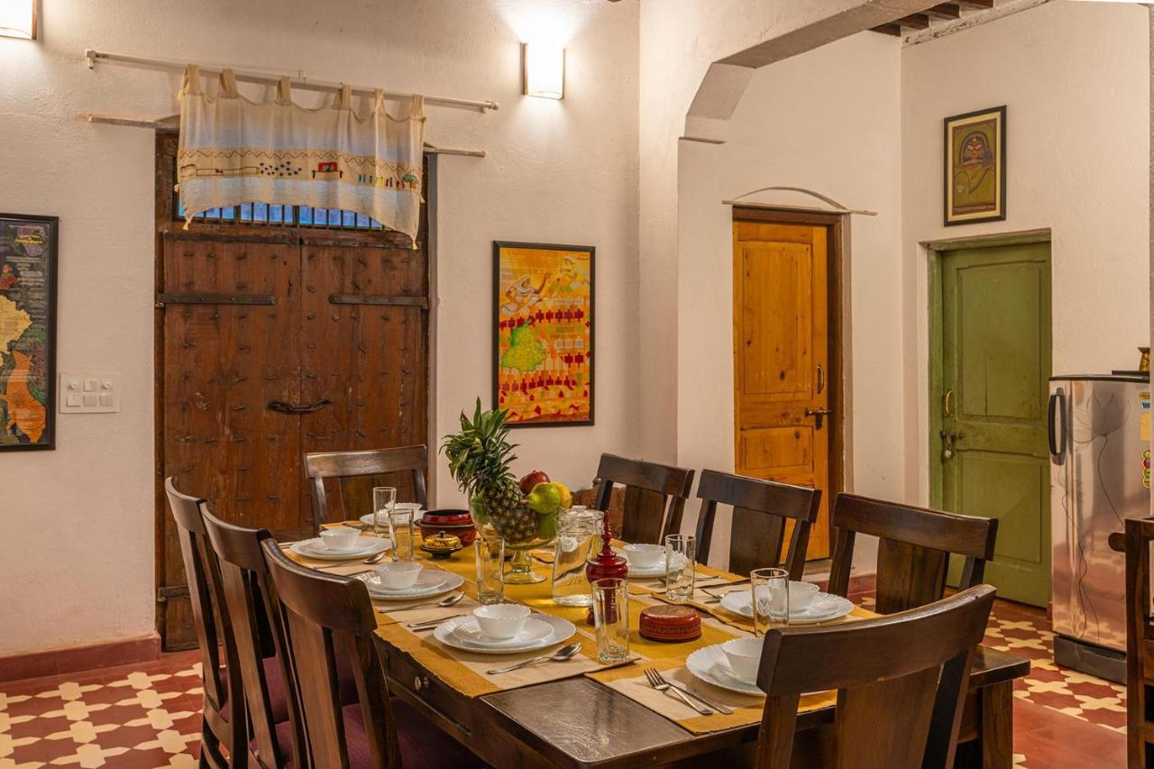 Stayvista'S Peepal Haveli - Rustic Kothi With Terrace, Breathtaking View & Bonfire Narainpur  외부 사진